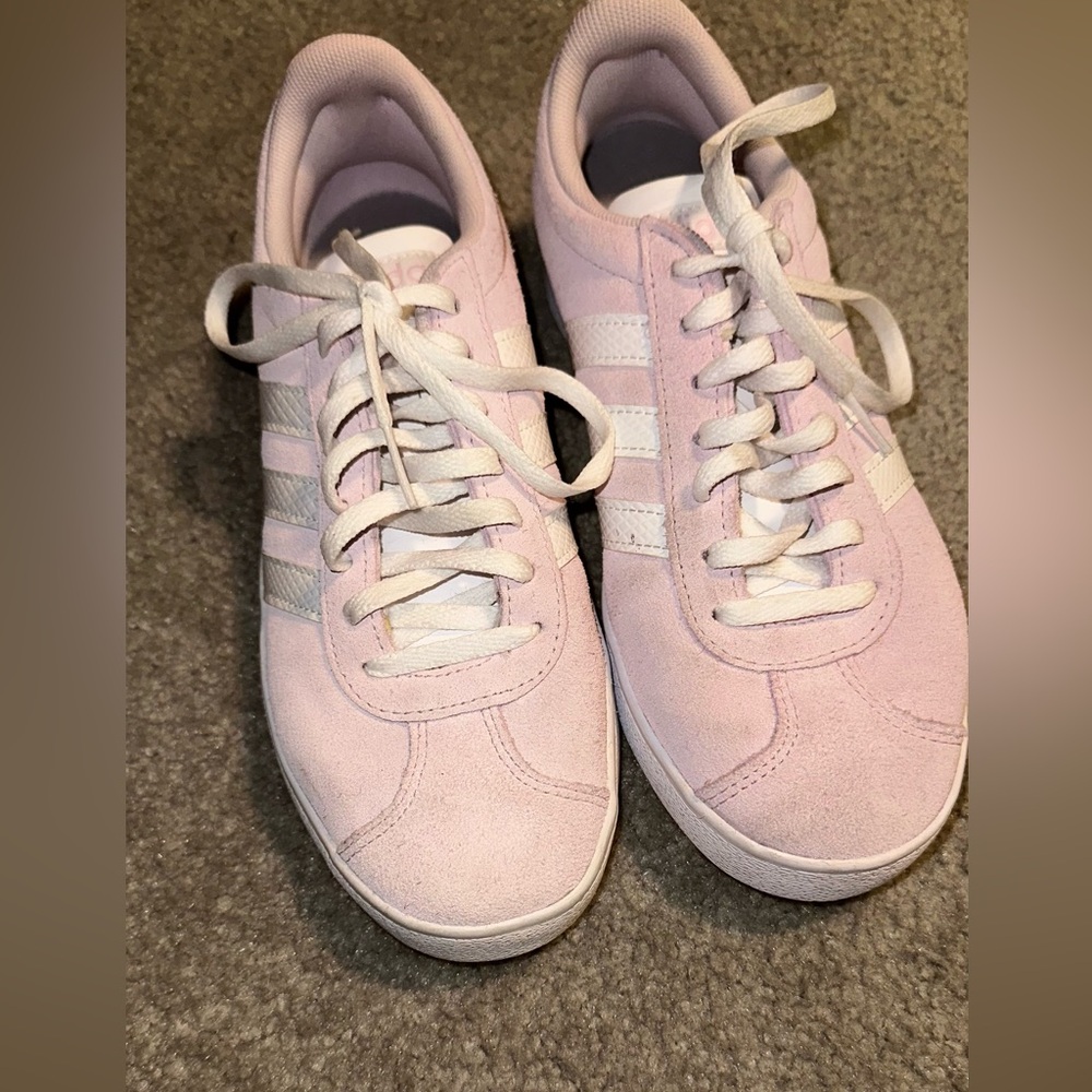 Pink adidas suede like material women’s sz 6.5